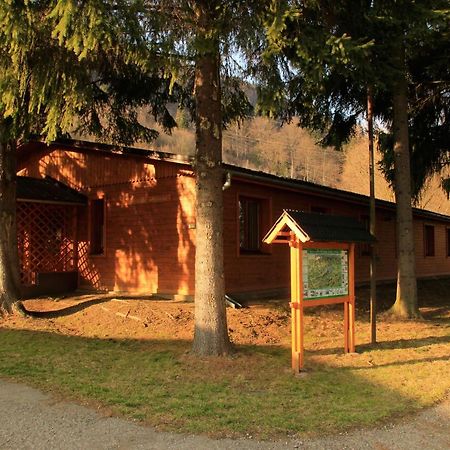 Turistická ubytovňa Forgáč Oravsky Podzamok Esterno foto